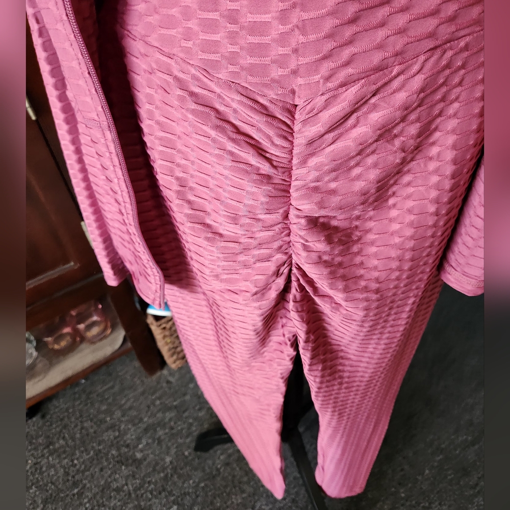 Athletic Suit - Picture 5 of 7